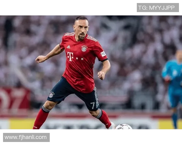 全球足球球星巅峰排名盘点：历史最佳球员全景解析与数据对比