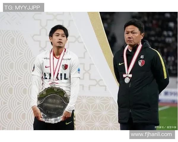 日本足球现役球星闪耀国际赛场展现新时代竞技风采