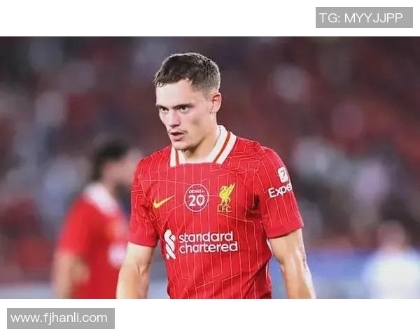 现役足球顶级球星盘点 全球足坛最具影响力球员及其精彩表现解析